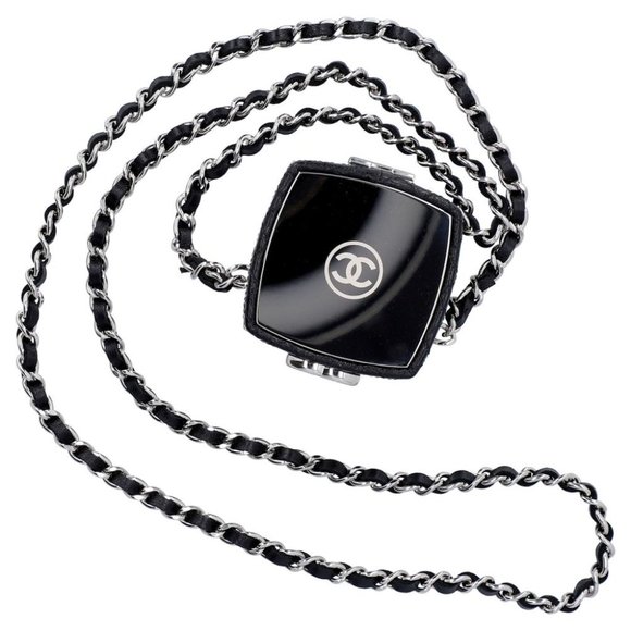 Chanel Mini Mirror Clutch - Picture 5 of 8